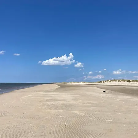 6 Person In Romo-by Traum *