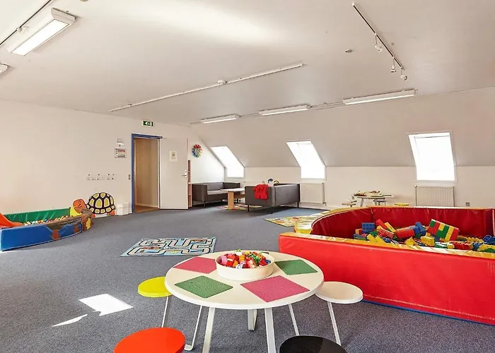 6 Person In Romo-by Traum Sønderby